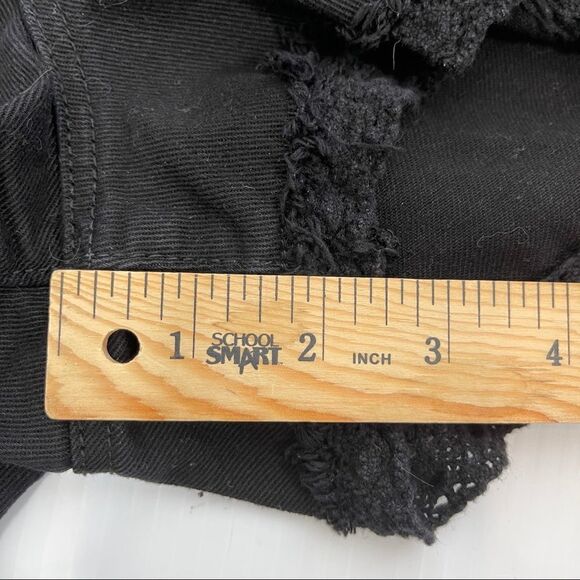 Garage Festival Shorts Black Distressed Lace Trim Women's 1 - Picture 9 of 10